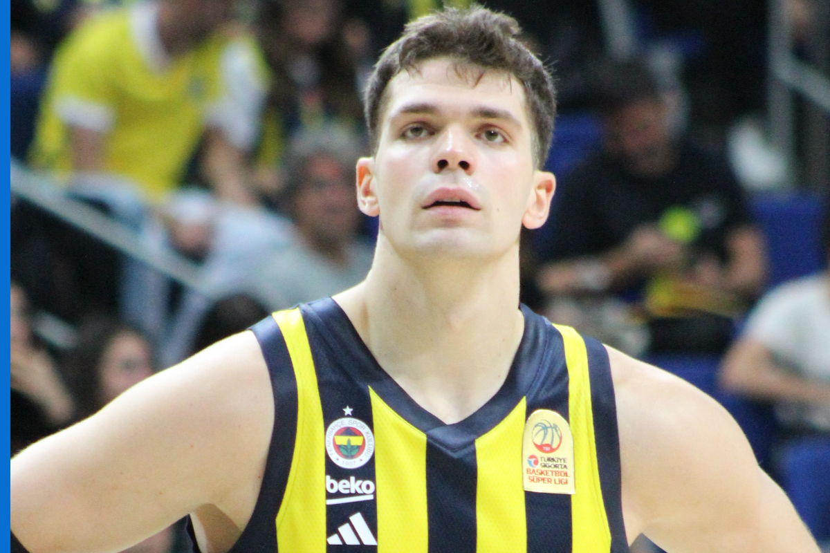 Dallas Mavericks'e transfer olan Tarık Biberovic, Fenerbahçe'ye veda etti