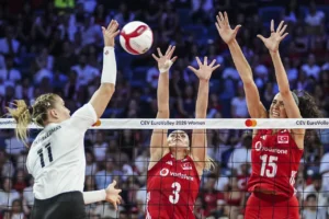A Milli Kadın Voleybol Takımı, Macaristan'ı yenerek üçte üç yaptı