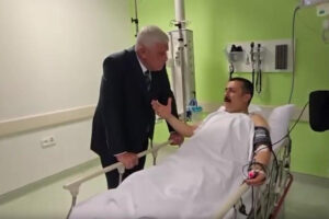 Dervişoğlu hastanede yaralanan milletvekili Türkoğlu'nu ziyaret etti