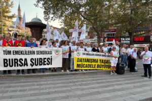 Bursa'da emeklilerden maden işçilerine destek eylemi: “Bu mücadele hepimizin mücadelesidir”