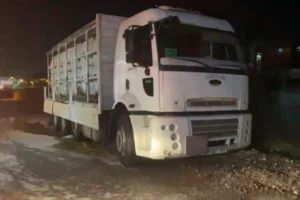 Asit sızıntısı ekipleri harekete geçirdi: Gazdan etkilenen 2 kişi tedavi altına alındı