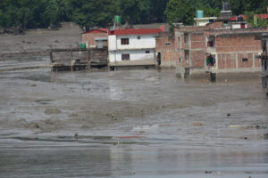 Nepal'deki sel felaketi: Sınırın Çin tarafında 3 kişi öldü, 268 kişi kayboldu