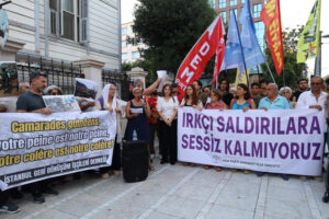 Tarım işçilerine yönelik ırkçı saldırılar protesto edildi: Saldırılar cezasızlık politikalarının sonucu