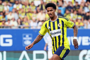 Roma'ya imza için gitmişti: Jayden Oosterwolde transferinde beklenmedik gelişme