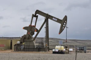 Hürmüz Boğazı'ndaki gerilim piyasaya yansıdı: Brent petrol 90 doların üzerine çıktı