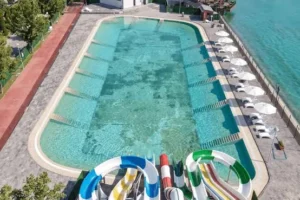 Aquapark erkeklere, tatil ise lüks