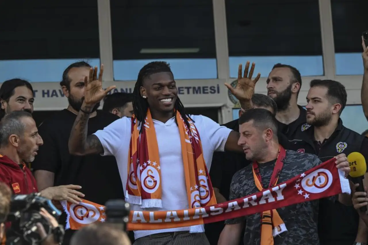Rafael Leao'nun maliyeti açıklandı