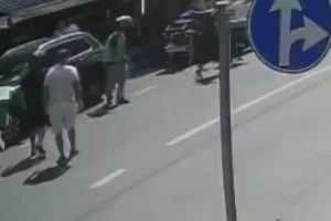 Şişli'de kavga: 1 kişi bıçakla yaralandı