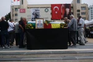 Bir terzihaneden Kürt siyaseti sahnesine: Surlara adı yazılırdı, çocukluğumuzun kahramanıydı