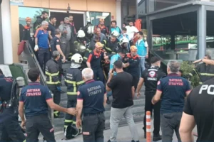 Batman'da spor salonunda yangın: 30 kişi mahsur kaldı