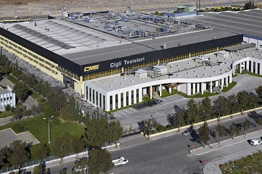 CMS basamak basamak yükselirken işçiler kan ter içinde