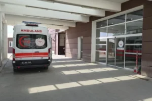Adıyaman’da işçileri taşıyan minibüs devrildi: 13 yaralı