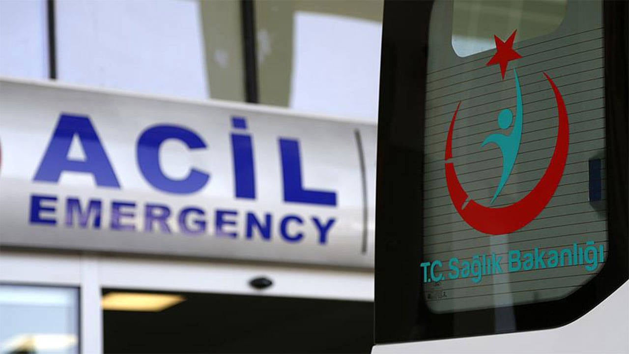 Afyon'da balkondan düşen 2 yaşındaki çocuk yaralandı