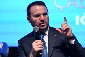 Akın Gürlek'ten 'internet gazeteciliği' için yasa sinyali: Tek çatı altında toplanmalı