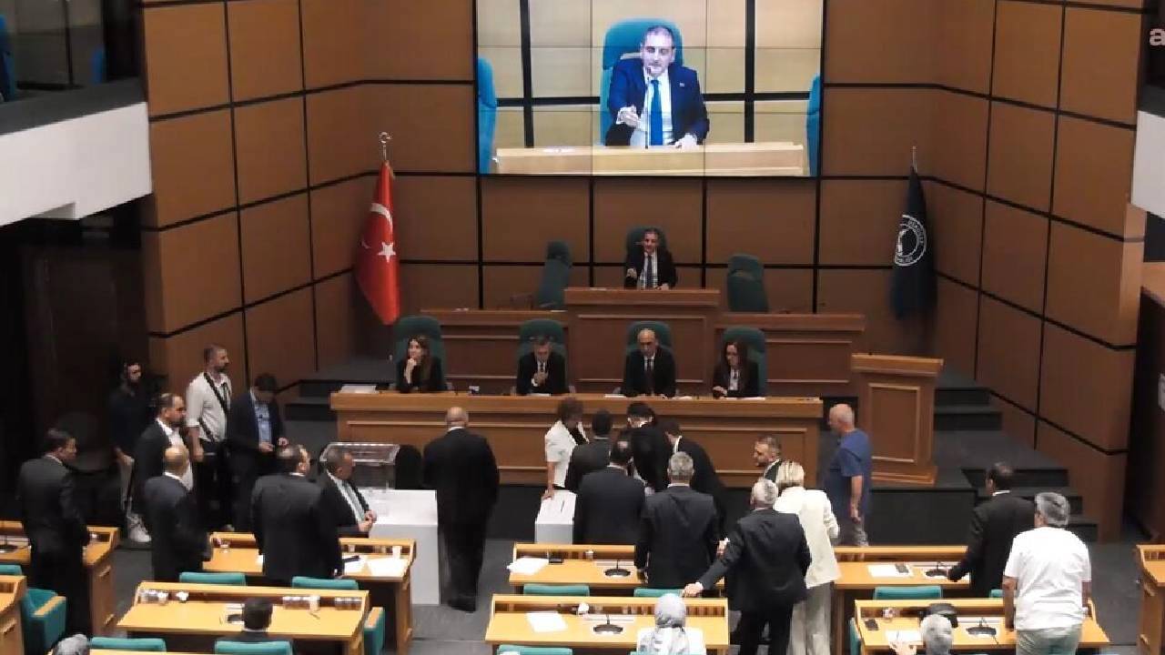 AKP'den Üsküdar başkanvekilliği seçimlerine itiraz