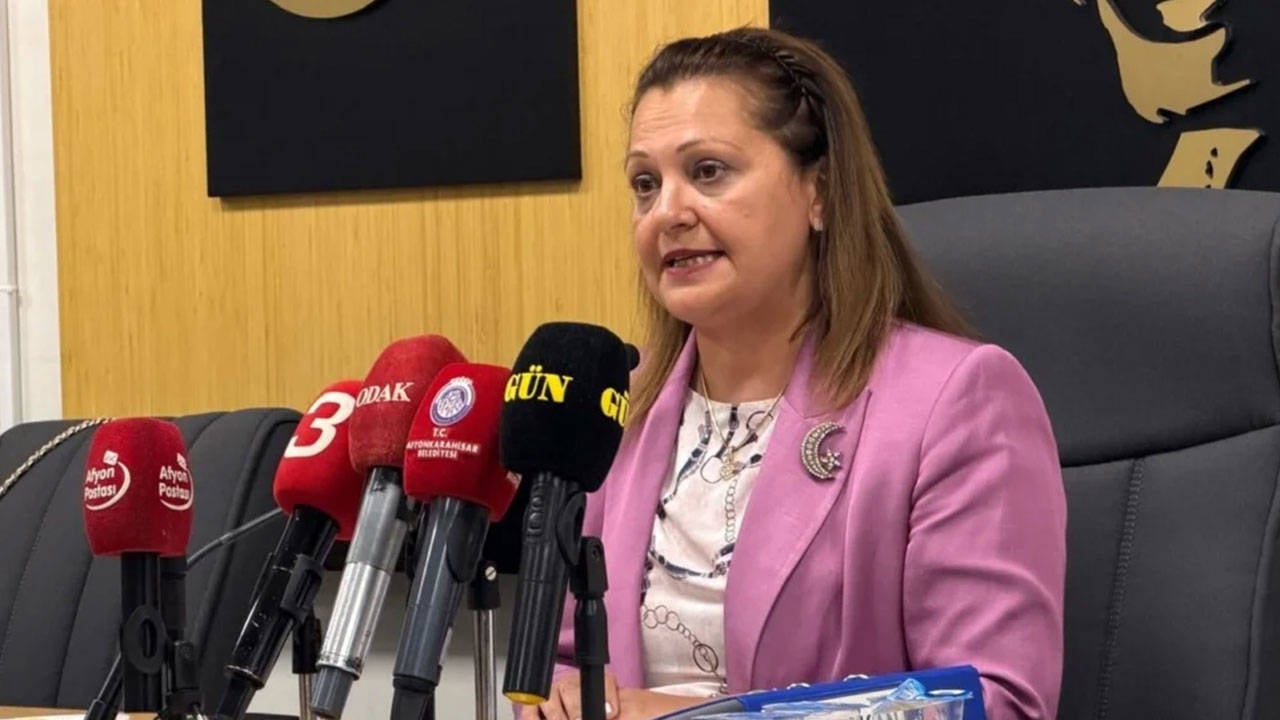 Afyonkarahisar'da belediye meclisi toplantısı tartışma sonrası sona erdirildi
