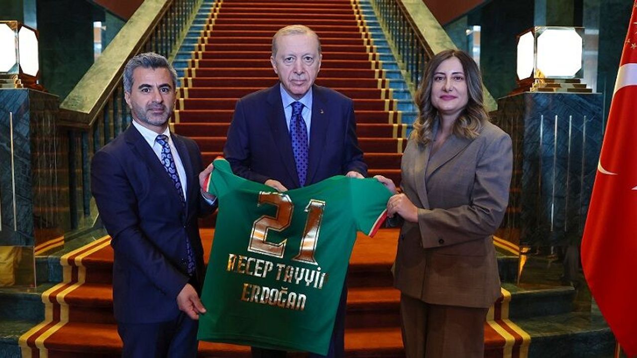 Amedspor heyeti Cumhurbaşkanı Erdoğan ile görüştü
