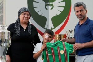 Amedspor’dan anlamlı jest: Yaralanan çocuğu ağırladı!