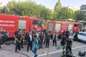 Batman'da spor salonunda yangın: 2 can kaybı, 10 yaralı