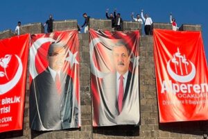 BBP Diyarbakır’da dev poster ve bayraklar astı!