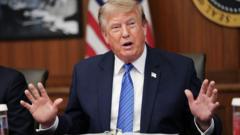 Trump, füze kıtlığı iddialarını reddetti, bilgi sızdıranların 'avlandığını' söyledi