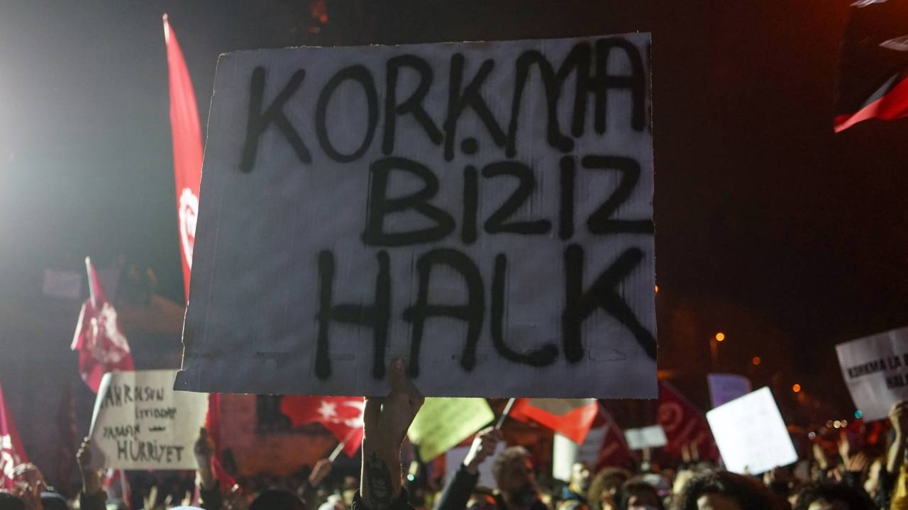 Çeyrek asırlık öykünün sonu: AKP'den sessiz veda