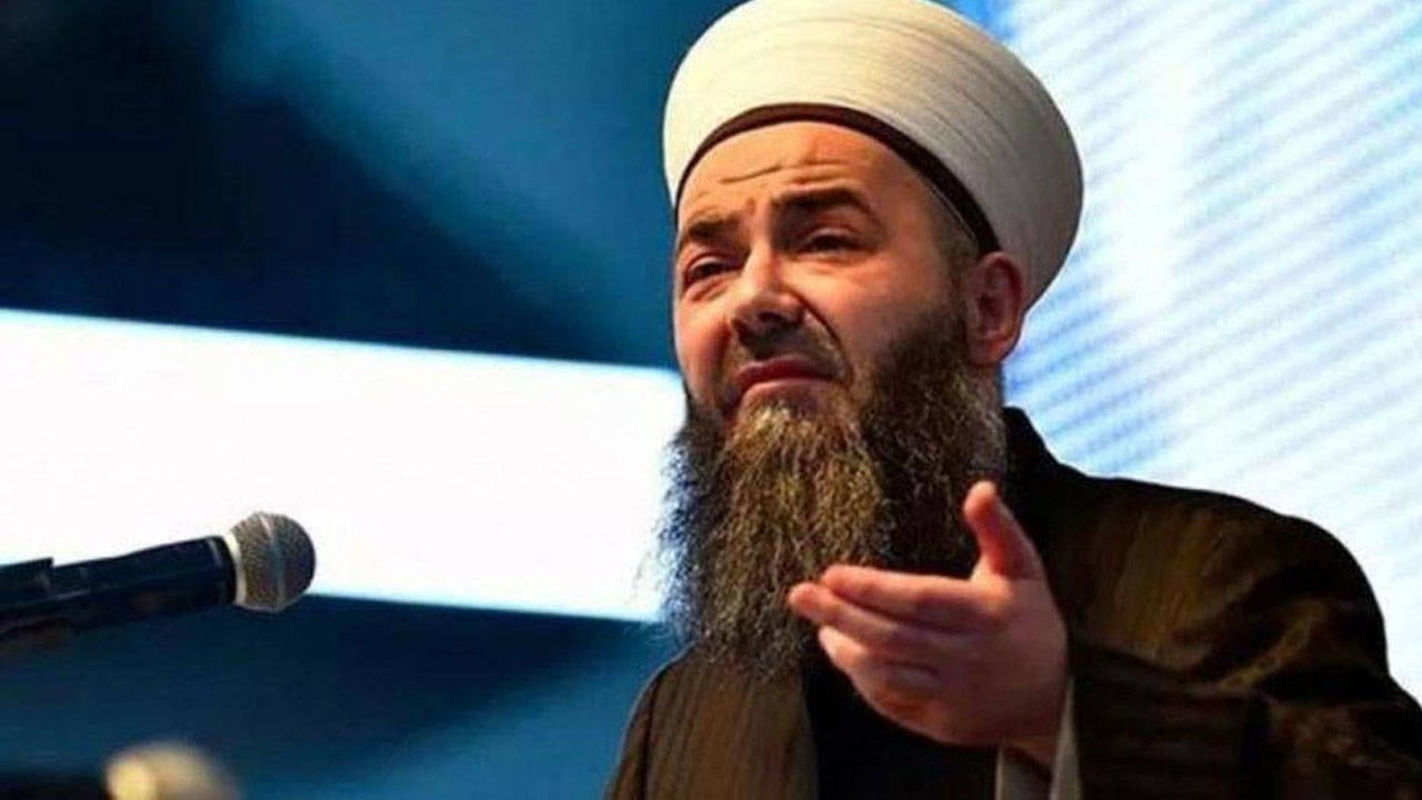 Cübbeli Ahmet ameliyata alındı: Sağlık durumuna ilişkin açıklama