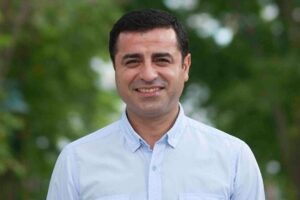 Dikkat çeken ‘Demirtaş’ sözleri: “Üç vakte kadar çıkacak”