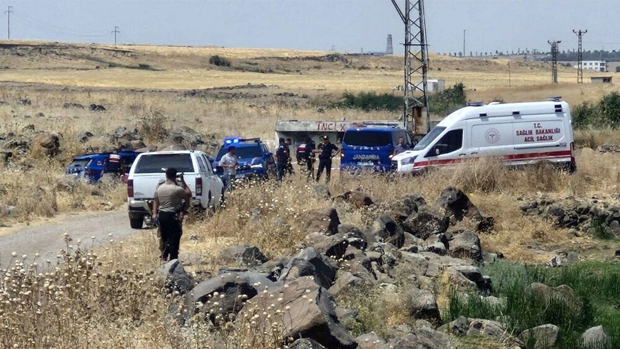 Diyarbakır’da arazide ölü bulunmuştu: Aile, 2 kişiyi işaret etti