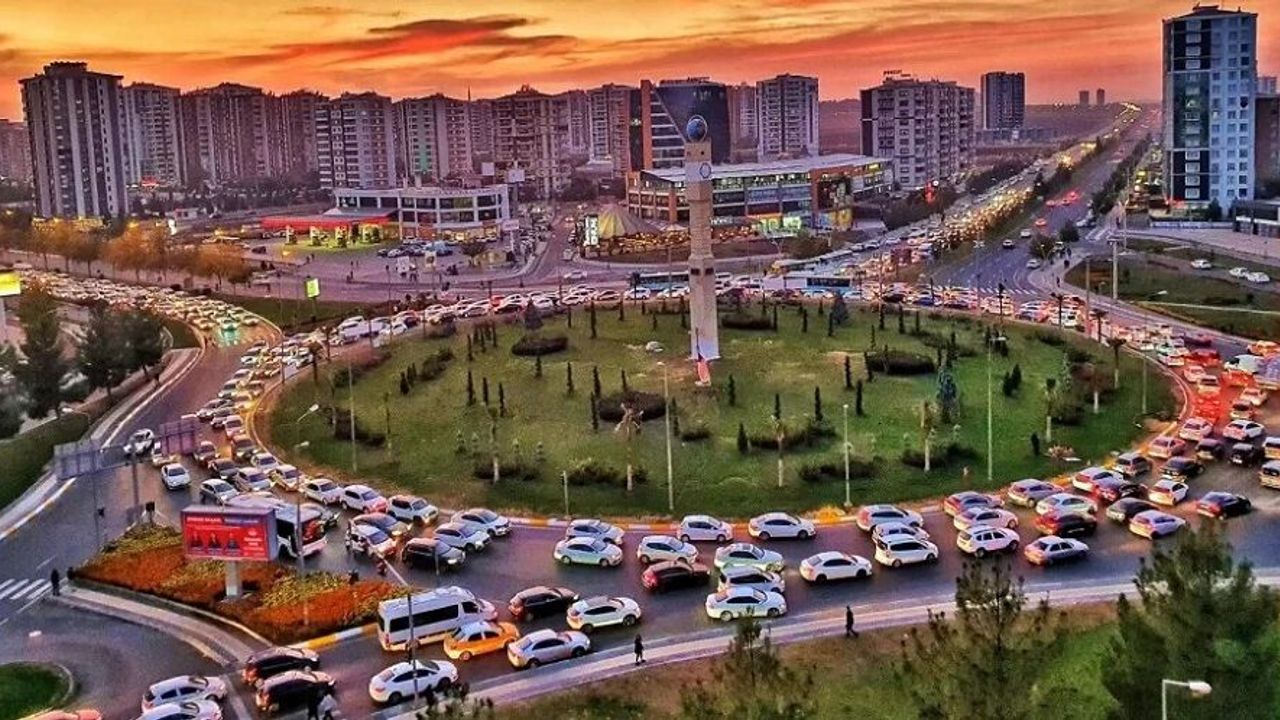Uzmanı Diyarbakır trafiğindeki gerginliğin sebebini açıkladı