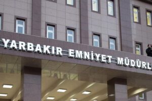 Diyarbakır’da 4 kişi ‘el bombası’ ile yakalandı: Emniyetten açıklama!