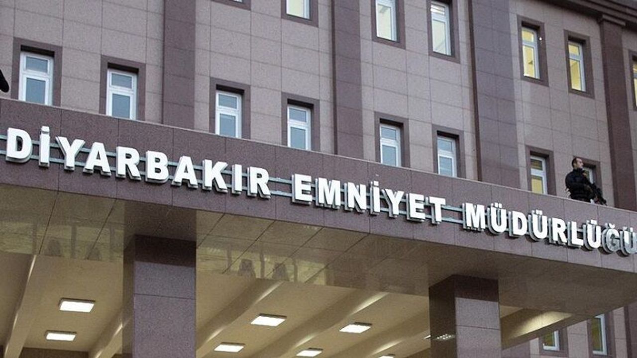 Diyarbakır’da 4 kişi ‘el bombası’ ile yakalandı: Emniyetten açıklama!