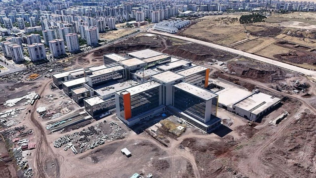 Vali açıkladı: Diyarbakır Şehir Hastanesi’nin açılış tarihi belli oldu!