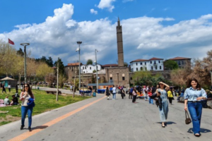 Diyarbakır’da yazın seyri değişiyor! Sıcaklıklar kademeli olarak düşecek
