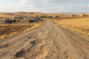 Diyarbakır’da 50 yıllık yol çilesi vatandaşı bezdirdi!