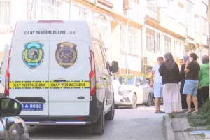 Emekli polis, evli olduğu kadını ve kızını katlettikten sonra yaşamına son verdi