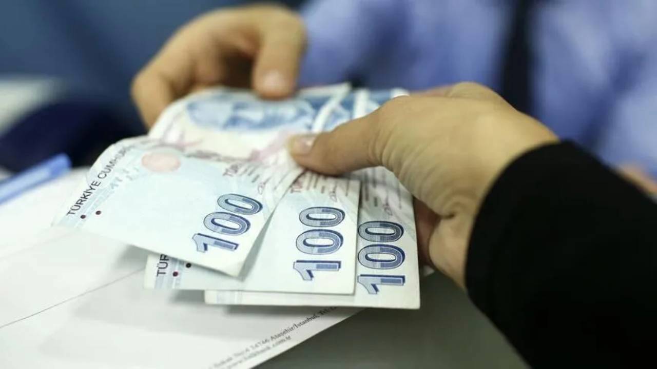 Emeklilere maaş promosyonunda bankalar rakamları güncelledi