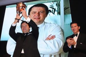 'En zengin 100 Türk' listesinde yer alan Kahve Dünyası'nın sahibi Birol Altınkılıç yaşamını yitirdi
