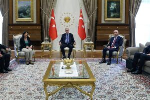 Erdoğan ile görüşen İmralı Heyeti'nden açıklama: Sürecin kararlılıkla sürdürüleceği teyit edildi