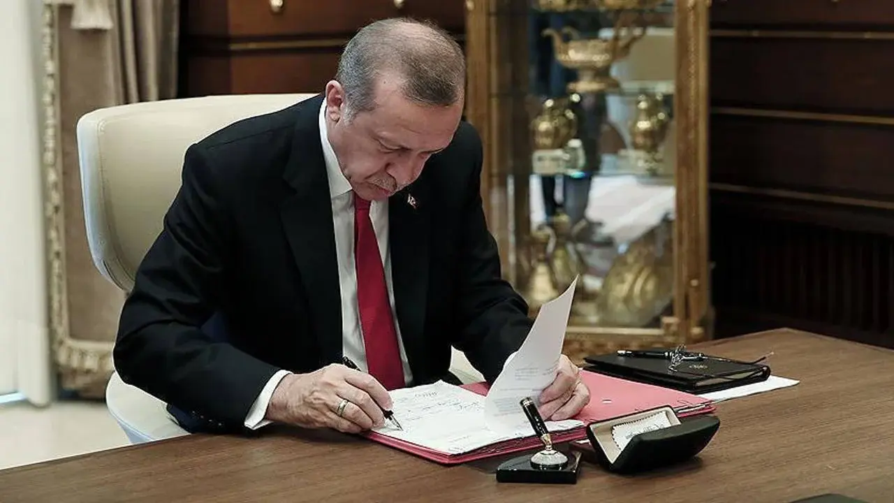 Erdoğan imzaladı: Suriye diplomatik pasaport sahiplerine vize muafiyeti getirildi