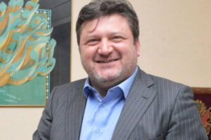 Eski Bakan Mehmet Ali Yılmaz'ın oğluna silahlı saldırı!