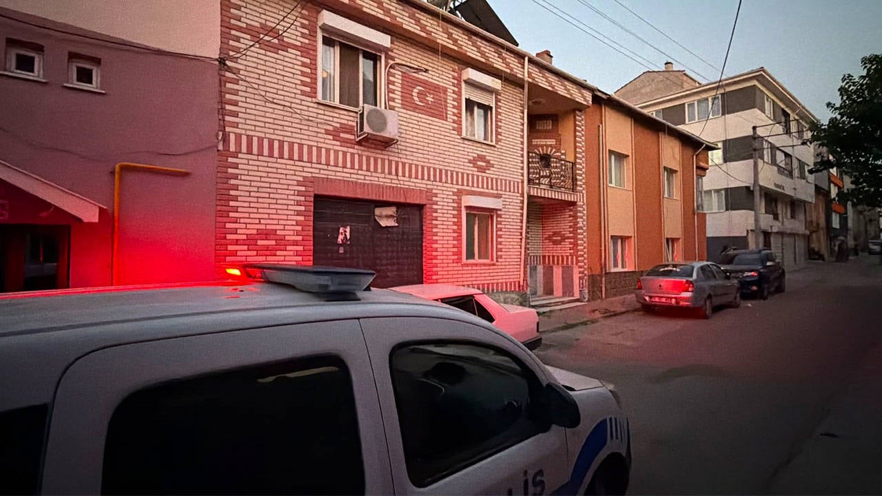 Eskişehir'de şüpheli ölüm: 70 yaşındaki erkek evinde ölü bulundu