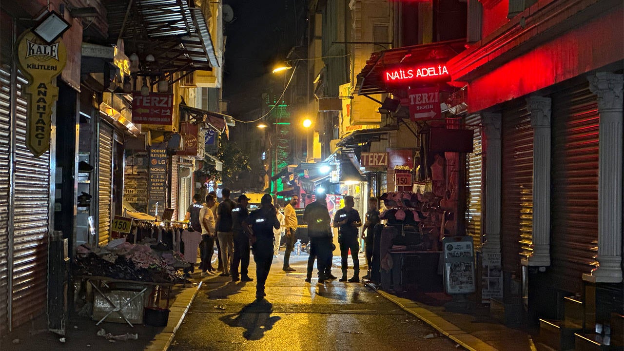 Fatih’te esnaflar arasında silahlı kavga: 1 ölü, 1 yaralı