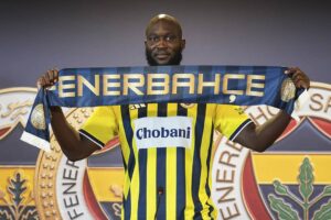 Fenerbahçe'de Lyon maçı öncesi Lukaku gelişmesi: UEFA listesine eklendi
