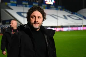 Ferencvaros mağlubiyeti sonrası Trabzonspor Teknik Direktörü Fatih Tekke istifa etti