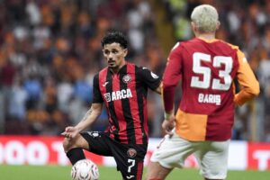 Galatasaray sezona Çorum FK beraberliğiyle başladı
