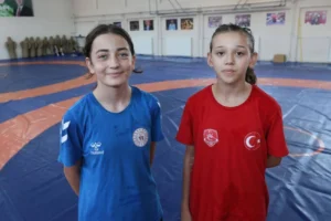 Genç güreşçilerin hedefi Yasemin Adar’ın izinden yürümek