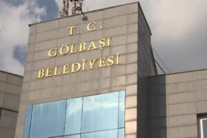 Gölbaşı Belediye Meclisi'nde CHP'den AKP'ye geçişler sürüyor: 6 üye daha katıldı