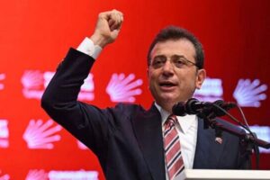 Ekrem İmamoğlu CHP’den istifa ettiğini duyurdu!