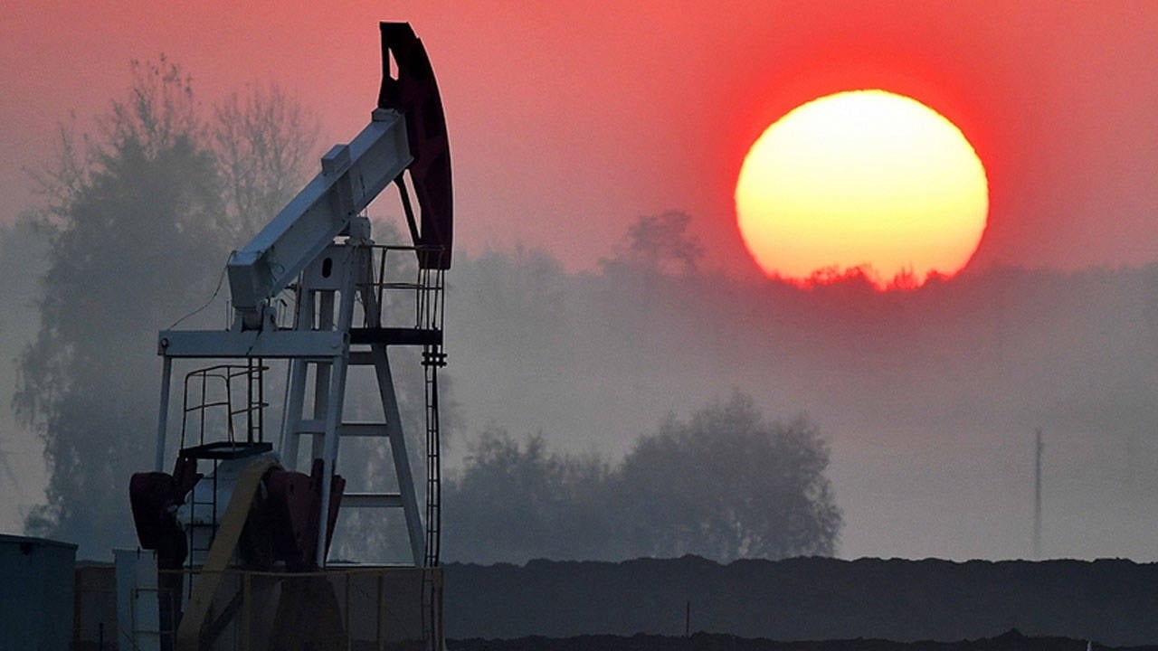 İran-Umman temasları piyasaları etkiledi: Petrol fiyatları geriledi